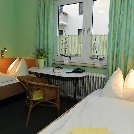 Hotel-Pension Haus Neustadt Бремен Экстерьер фото