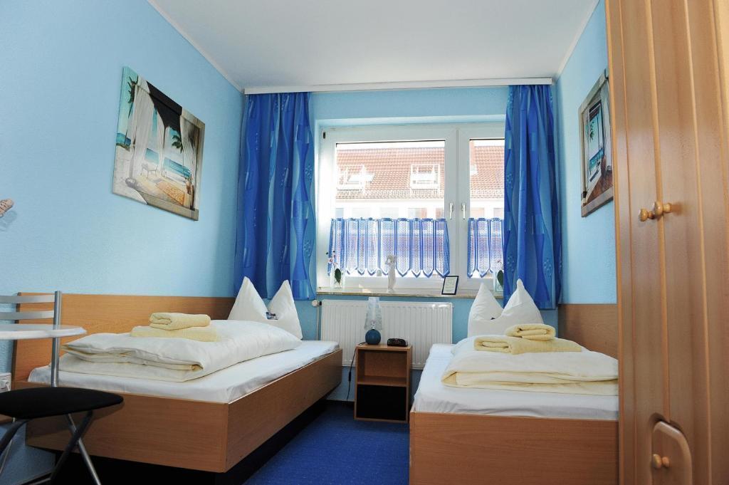 Hotel-Pension Haus Neustadt Бремен Экстерьер фото